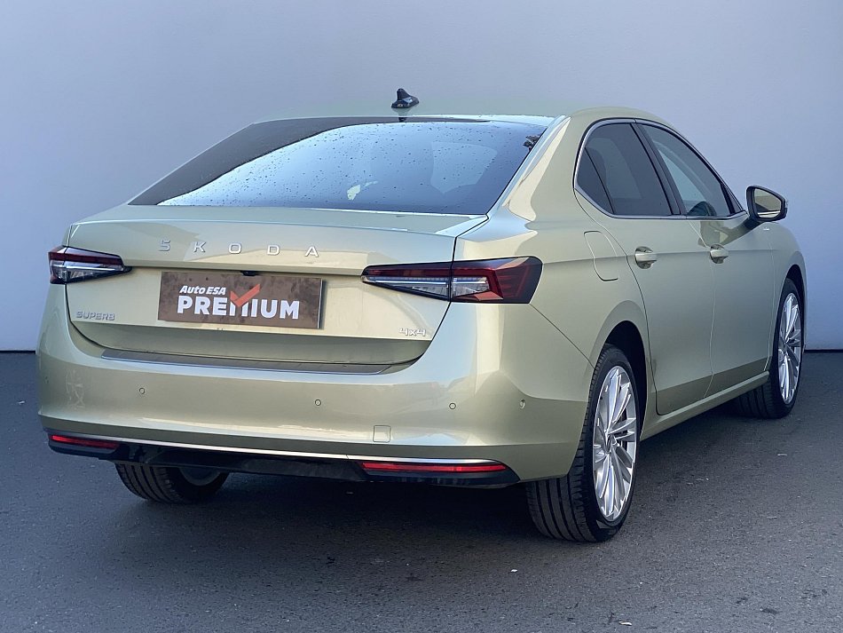 Škoda Superb IV 2.0 TSi L&K 4x4