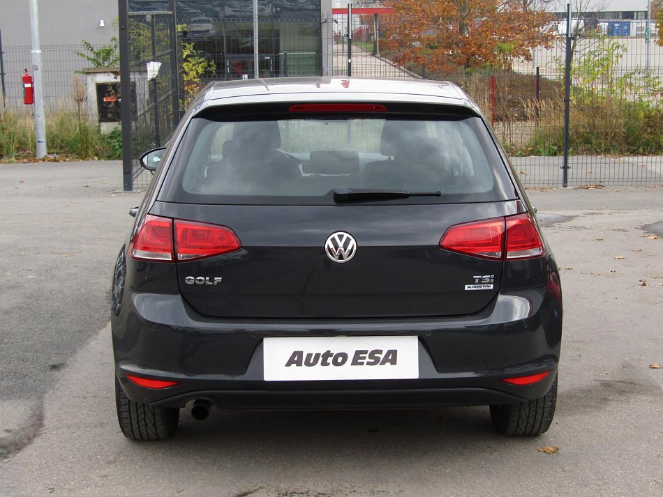 Volkswagen Golf 1.2 TSi 