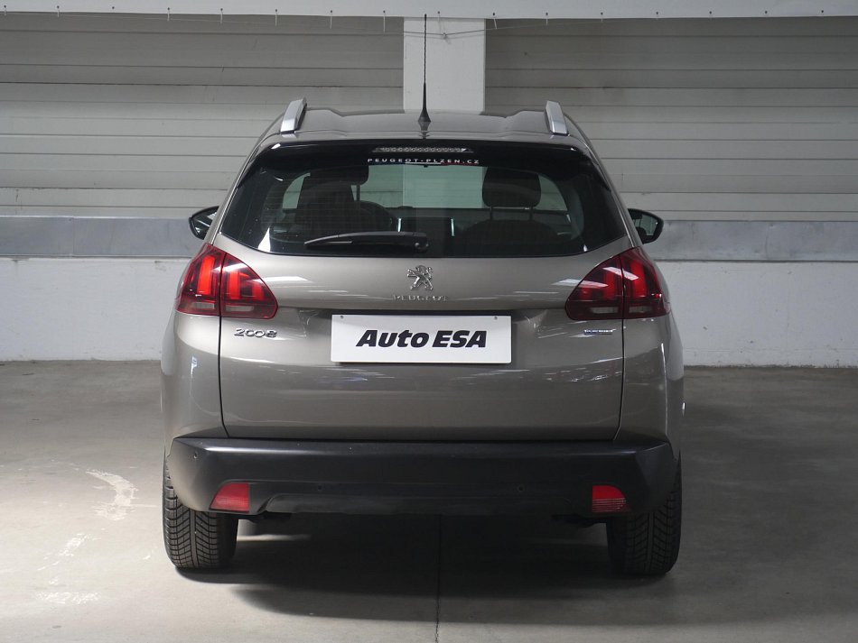 Peugeot 2008 1.2 PT 