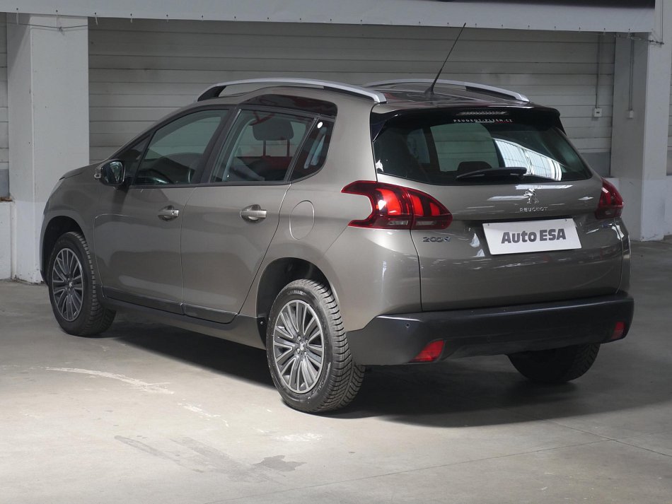 Peugeot 2008 1.2 PT 