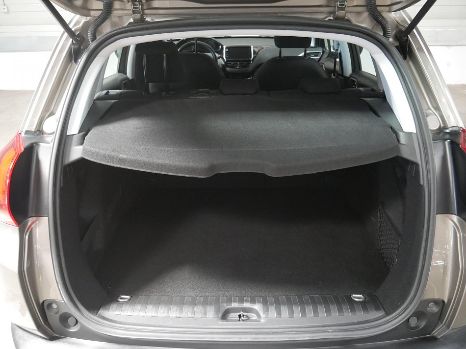 Peugeot 2008 1.2 PT 