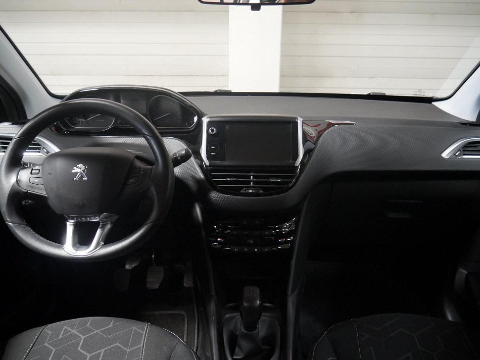 Peugeot 2008 1.2 PT 