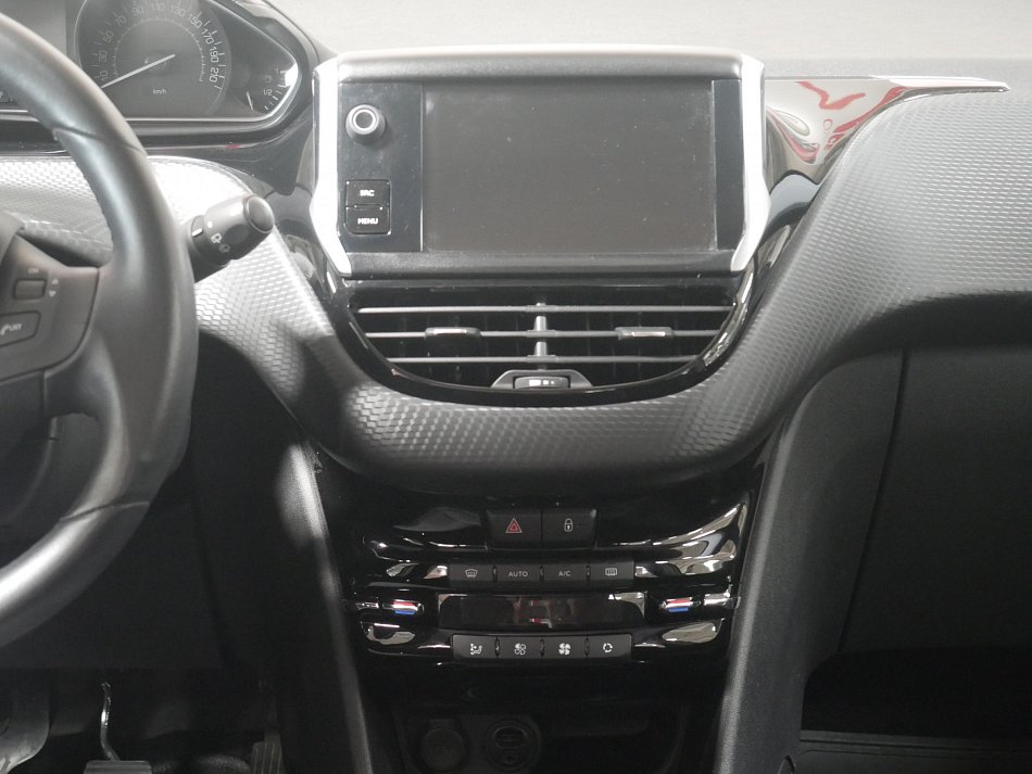 Peugeot 2008 1.2 PT 