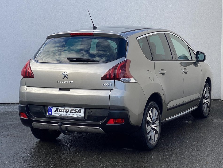 Peugeot 3008 1.2 PT Allure