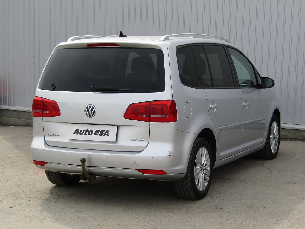 Volkswagen Touran 2.0 TDi 