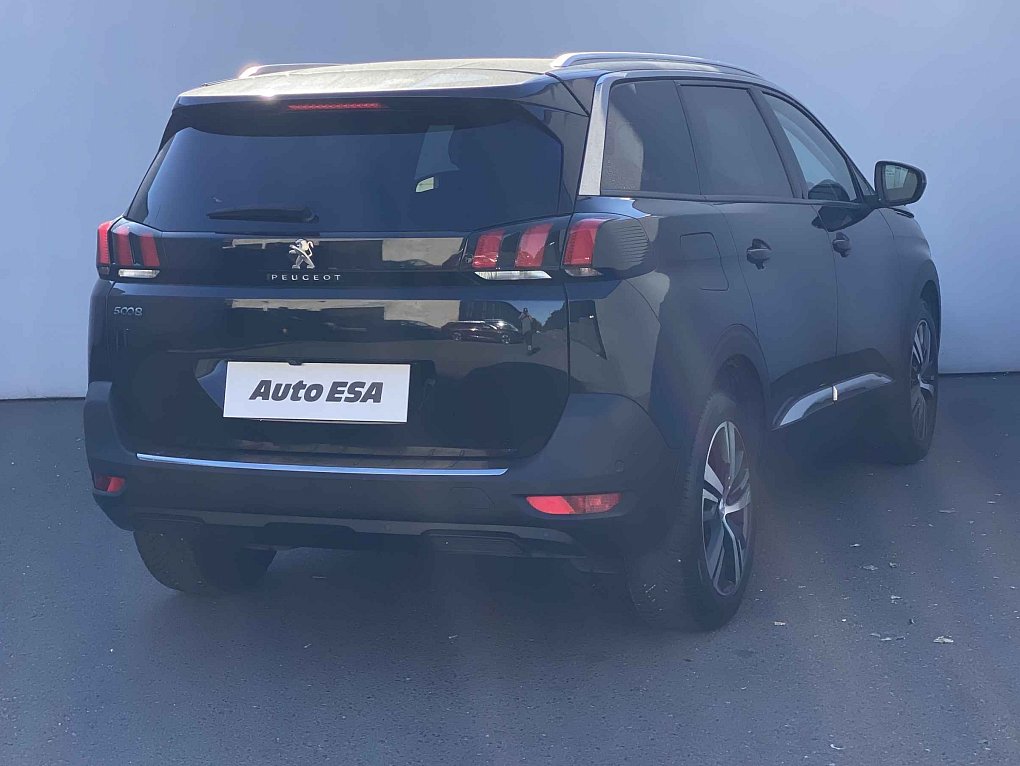 Peugeot 5008 1.5 HDi Allure