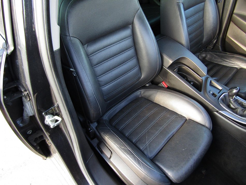 Opel Insignia 2.0CDTi 