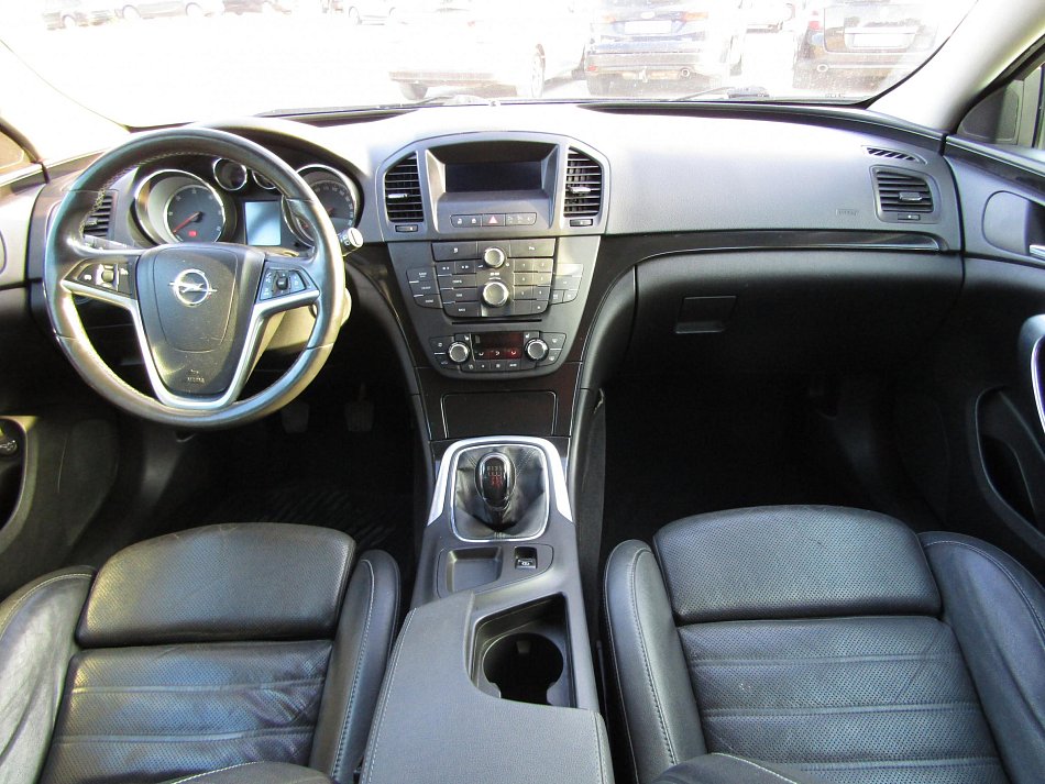 Opel Insignia 2.0CDTi 