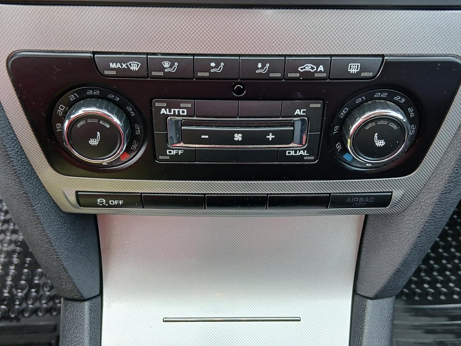 Škoda Octavia II 2.0TDi Elegance