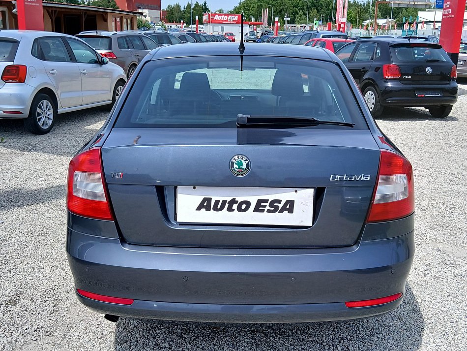 Škoda Octavia II 2.0TDi Elegance