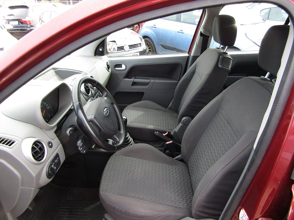 Ford Fusion 1.4i 