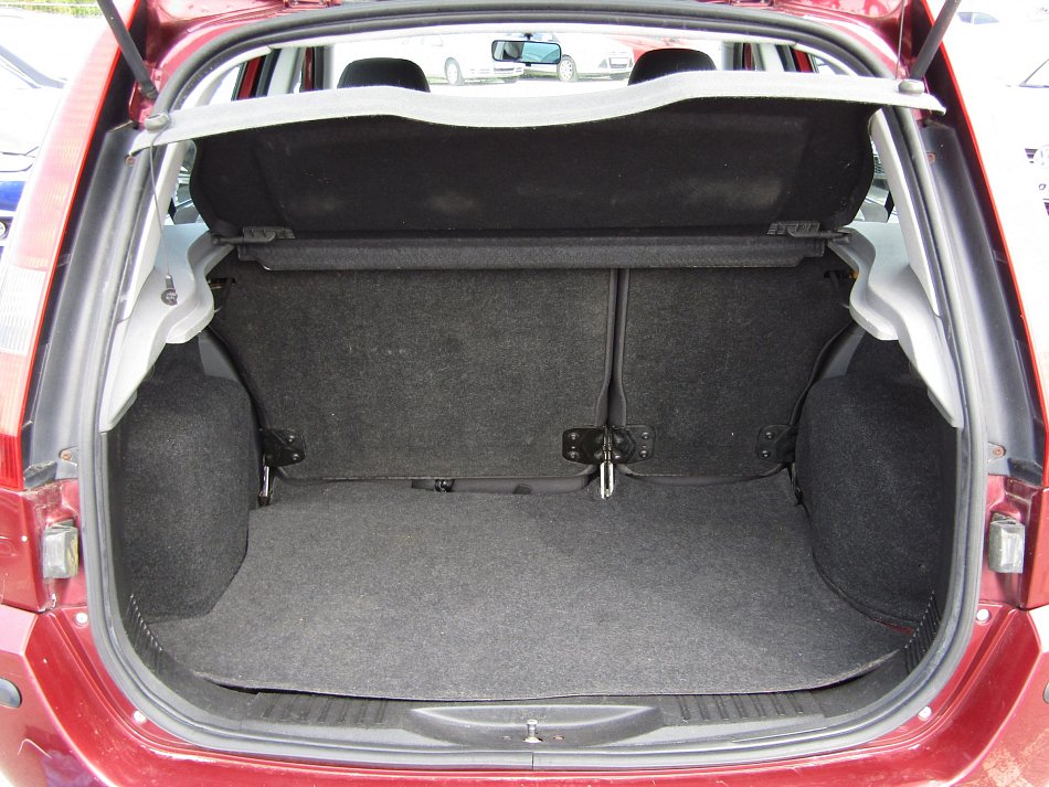 Ford Fusion 1.4i 