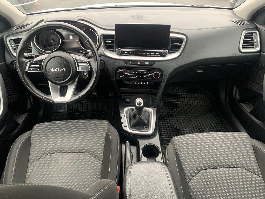 Kia Ceed 1.5 T-GDi TOP