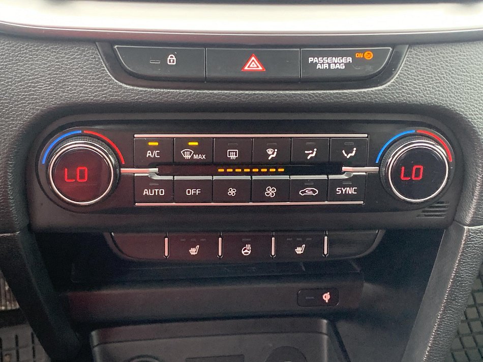 Kia Ceed 1.5 T-GDi TOP