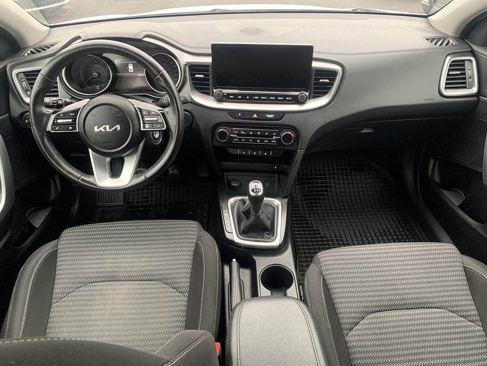 Kia Ceed 1.5 T-GDi TOP