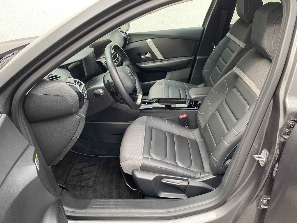 Citroën C4 1.2PT Shine