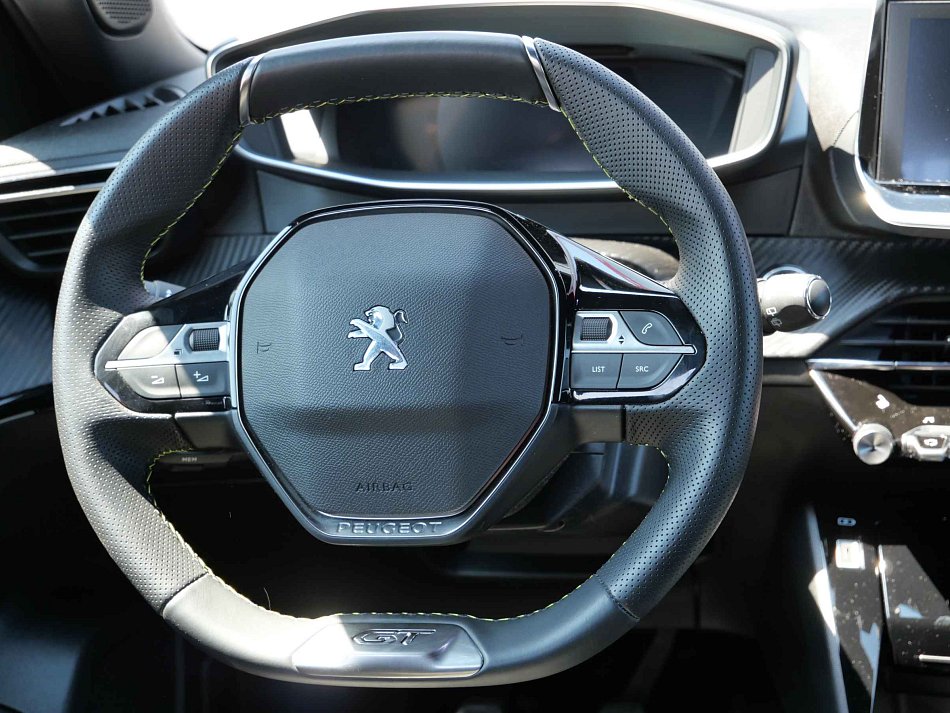 Peugeot 2008 1.2T GT
