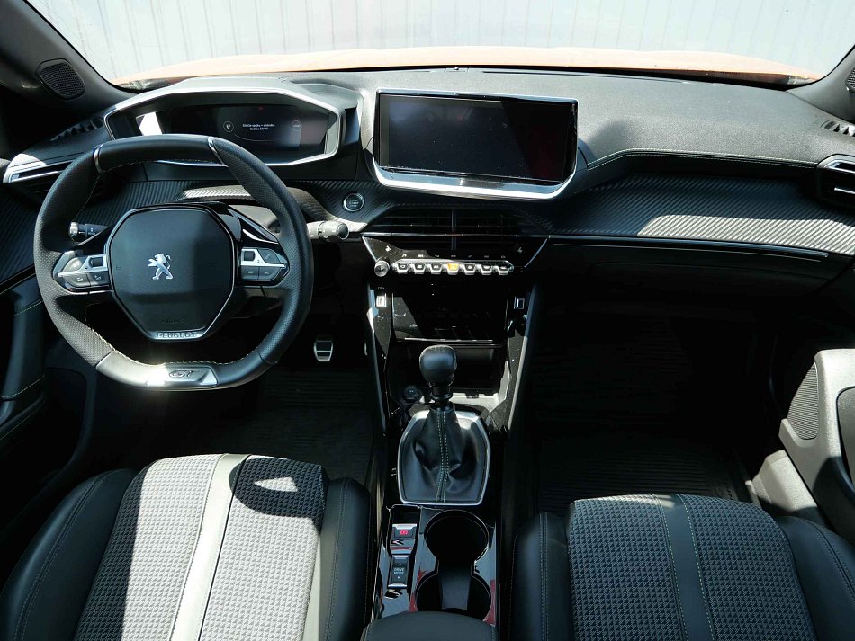 Peugeot 2008 1.2T GT
