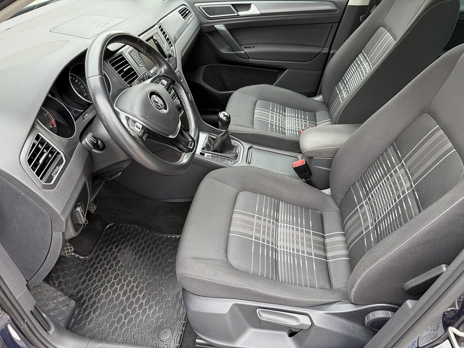 Volkswagen Sportsvan 2.0 TDi 