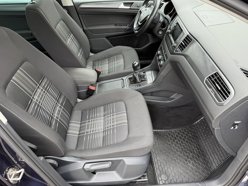 Volkswagen Sportsvan 2.0 TDi 