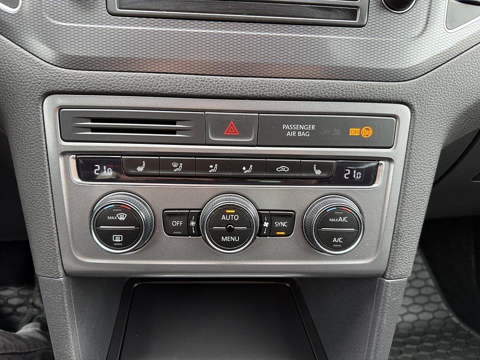 Volkswagen Sportsvan 2.0 TDi 