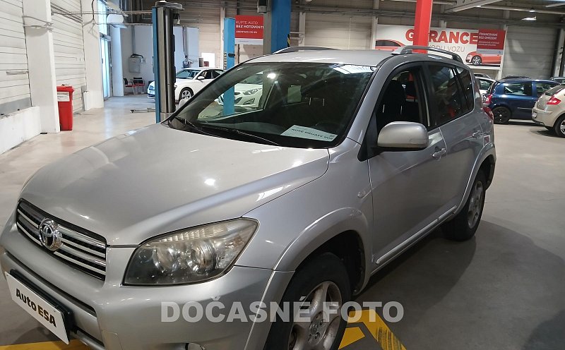 Toyota RAV4 2.2 