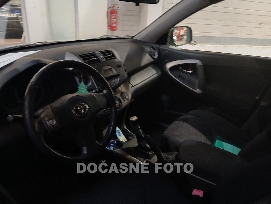 Toyota RAV4 2.2 
