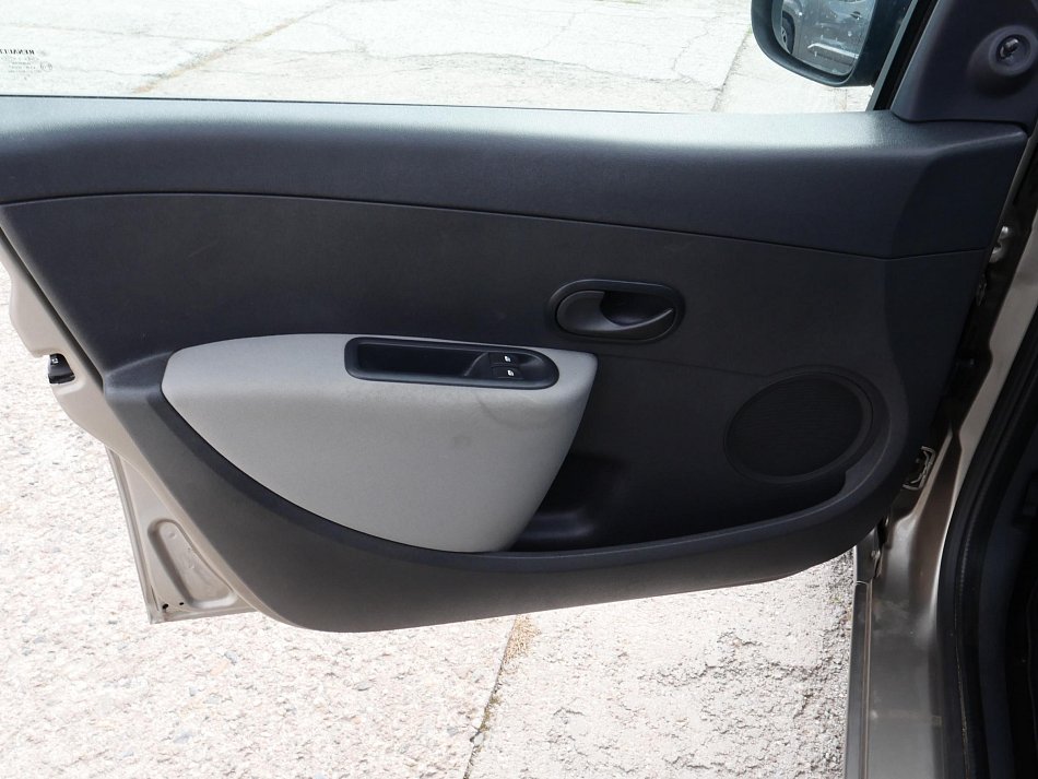Renault Clio 1.2 i 