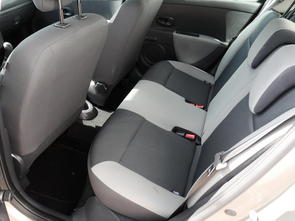 Renault Clio 1.2 i 