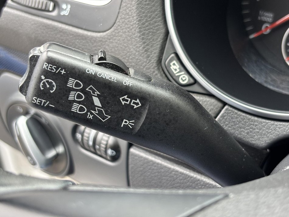 Volkswagen Golf 1.2TSi 