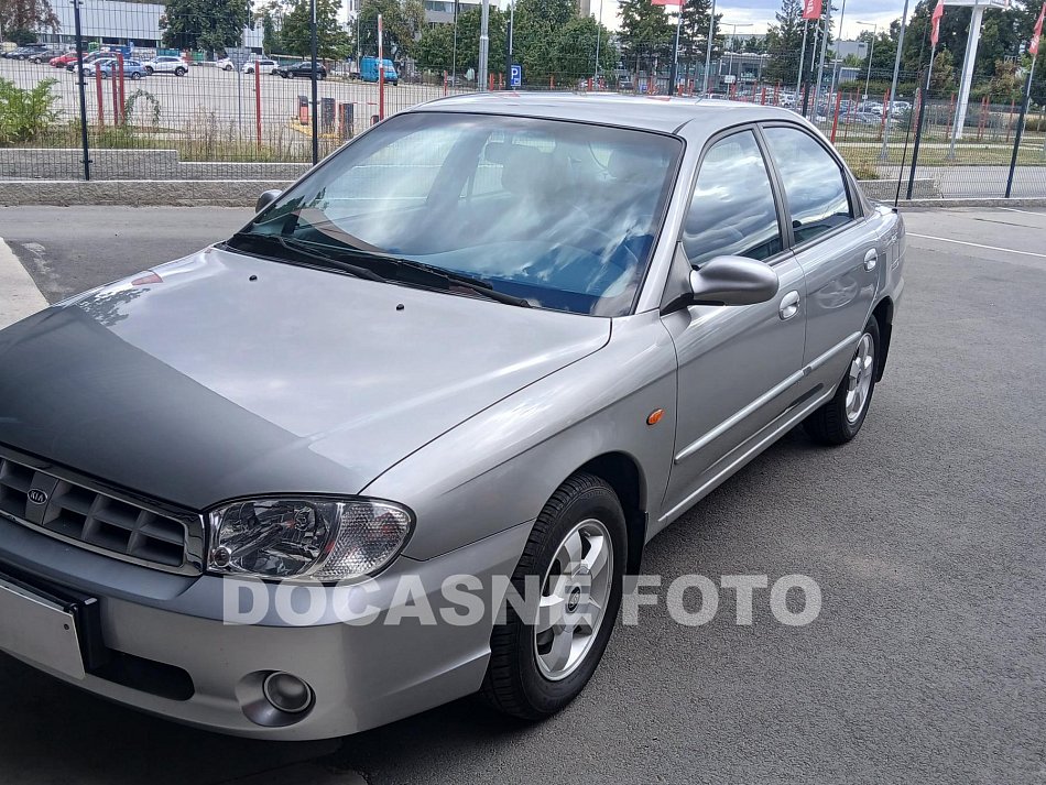 Kia Shuma 1.6i 