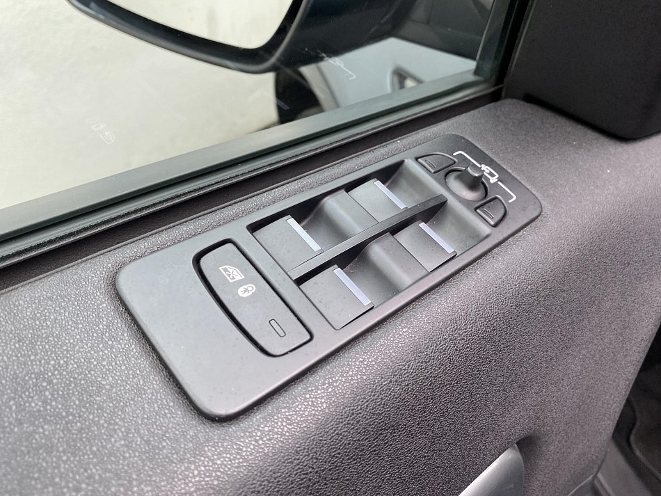 Land Rover Discovery Sport 2.0 TD4  AWD  SE