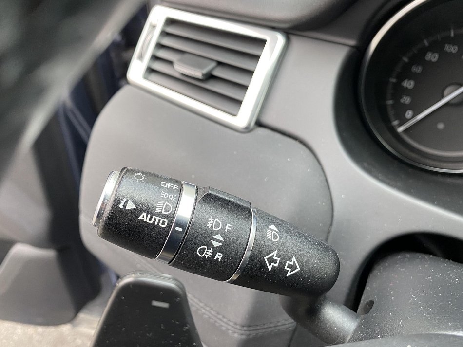 Land Rover Discovery Sport 2.0 TD4  AWD  SE