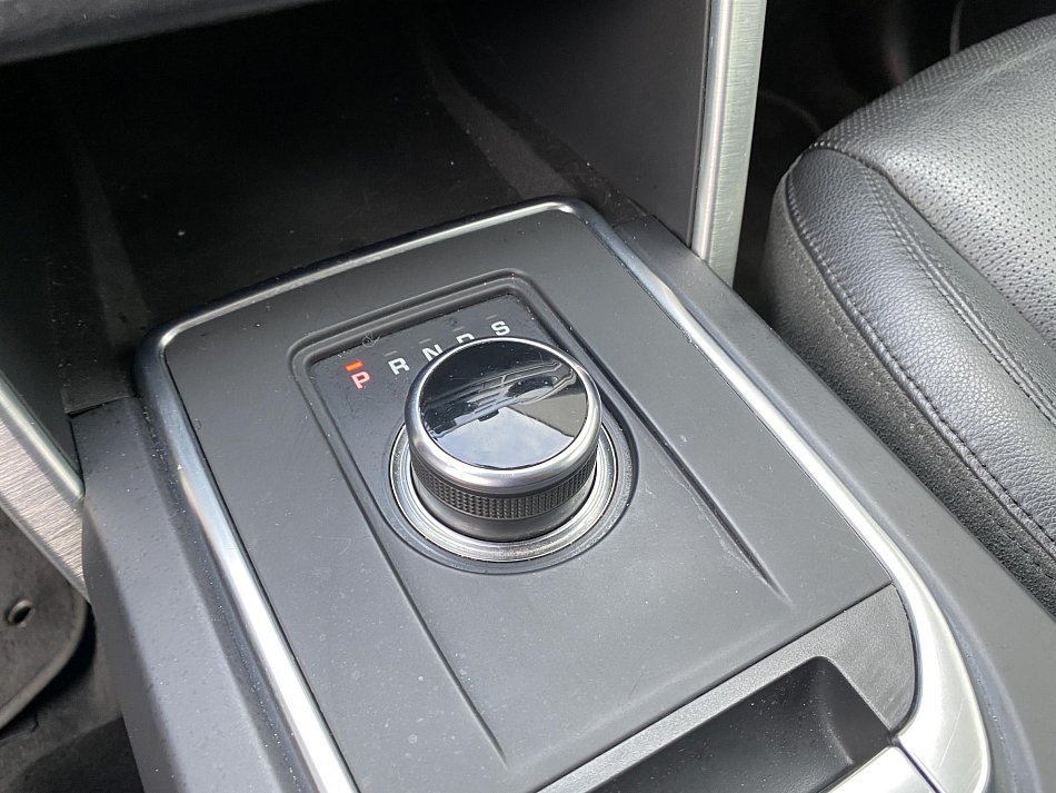 Land Rover Discovery Sport 2.0 TD4  AWD  SE