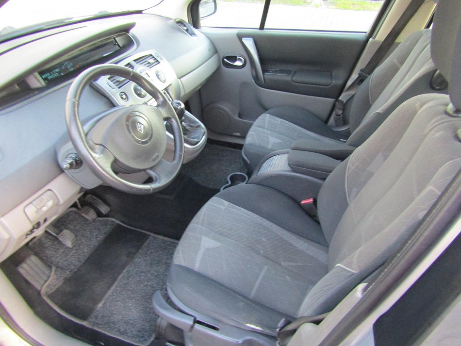 Renault Scénic 1.9 dCi 