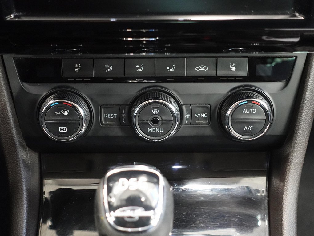 Škoda Superb III 2.0 TDi L&K 4x4