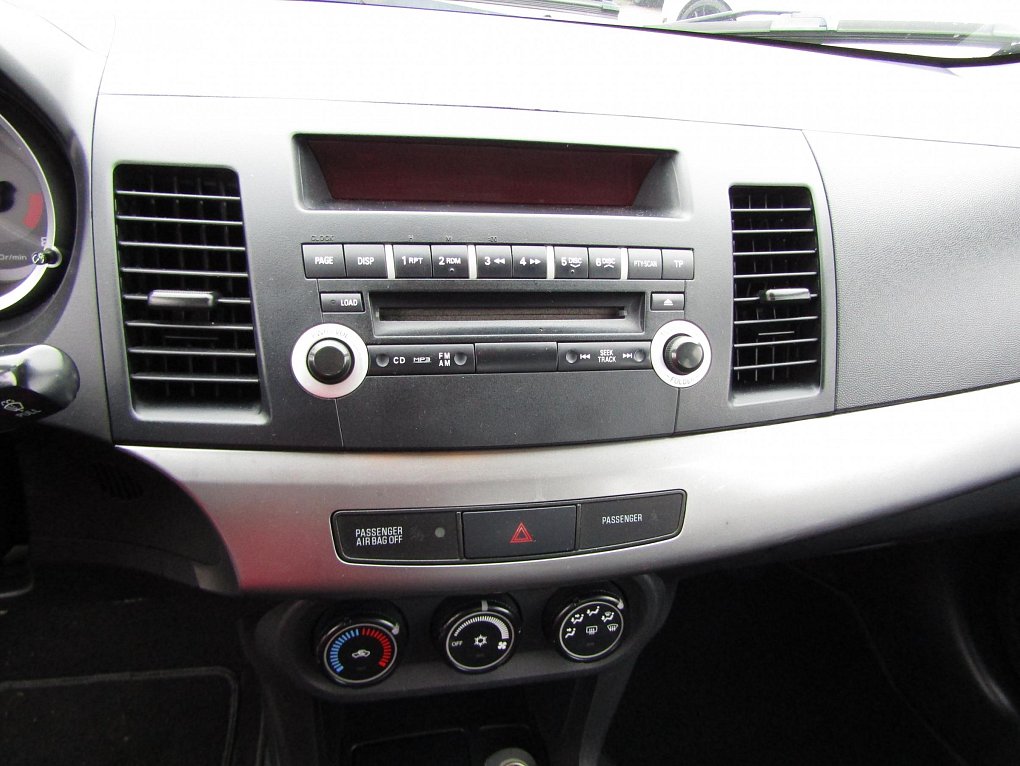 Mitsubishi Lancer 1.8i 