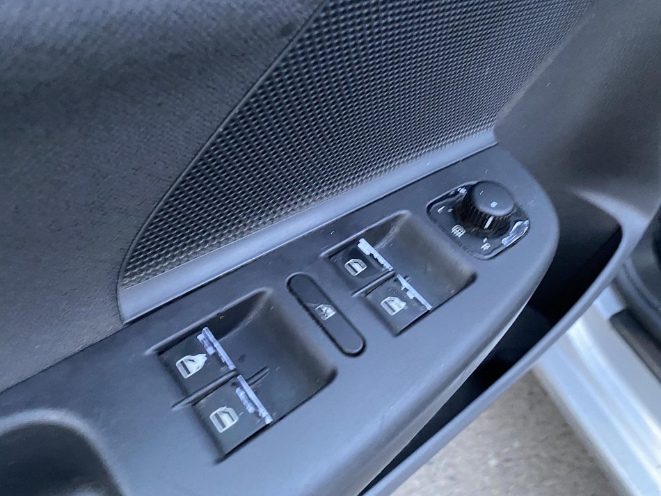 Volkswagen Golf 1.6 i 