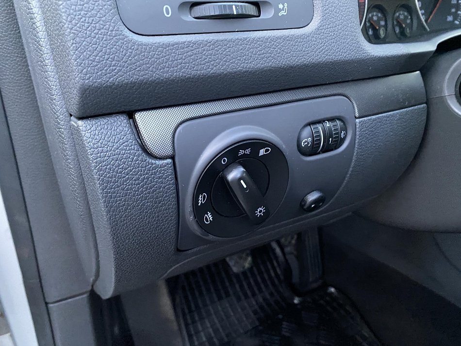 Volkswagen Golf 1.6 i 