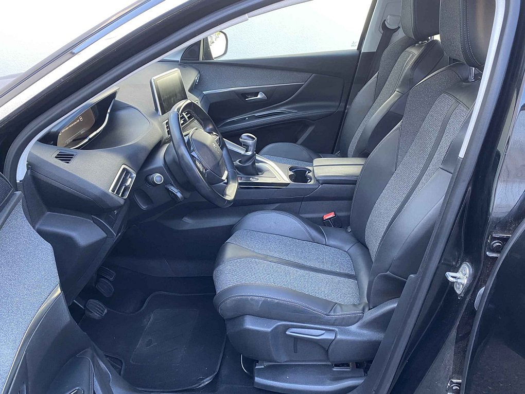Peugeot 5008 1.5 HDi Allure