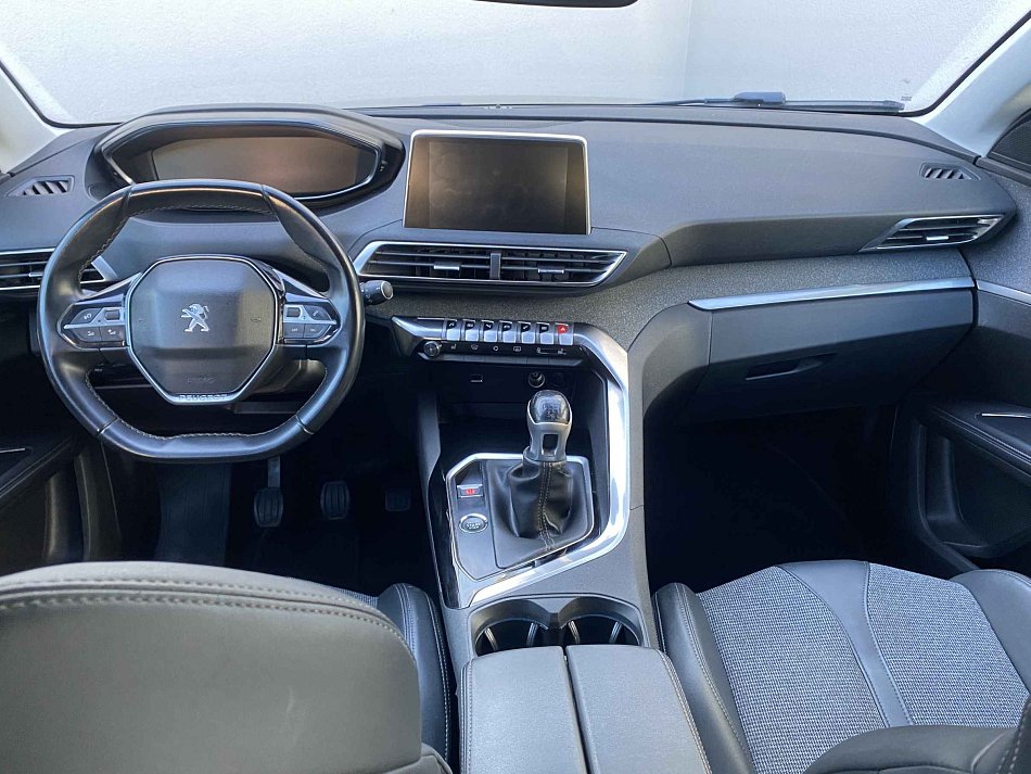Peugeot 5008 1.5 HDi Allure