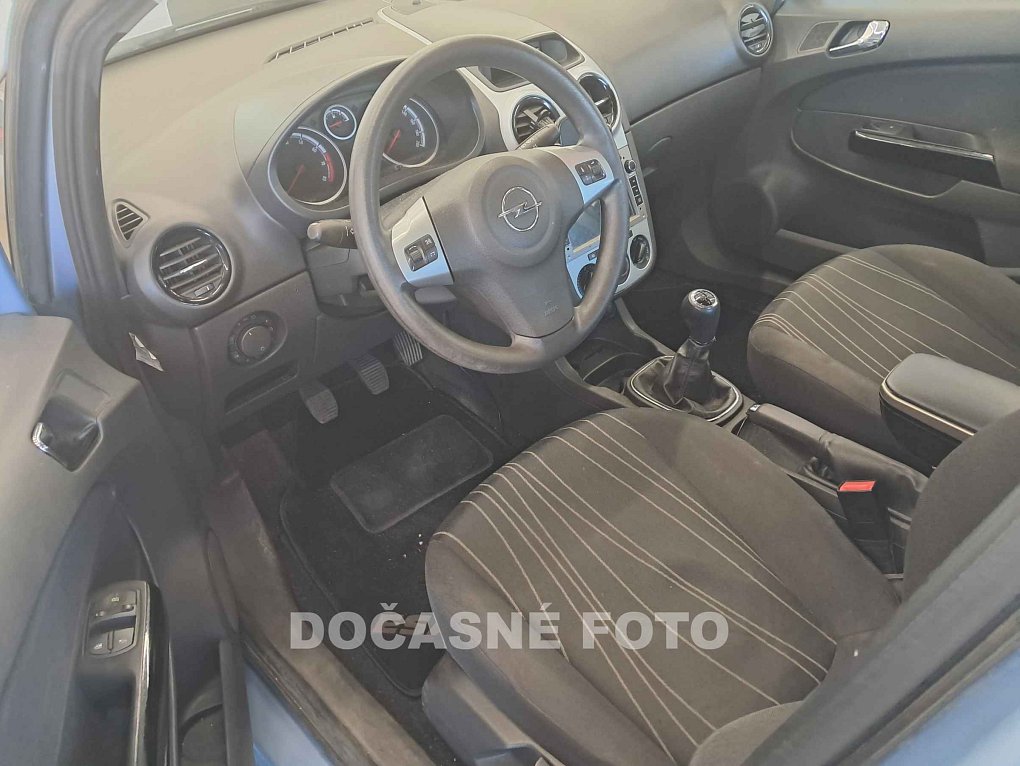 Opel Corsa 1.2i 
