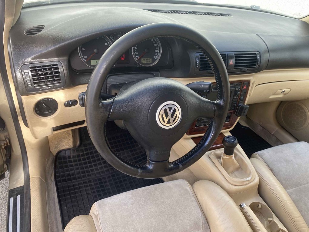 Volkswagen Passat 1.9TDi 