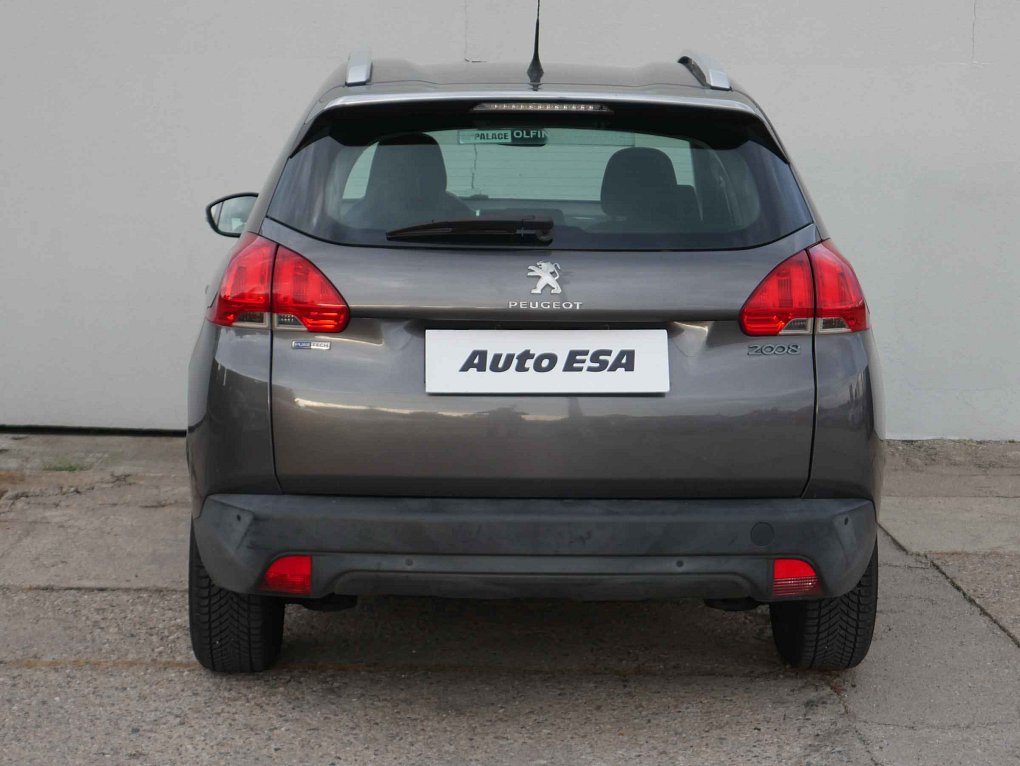Peugeot 2008 1.2 PT 