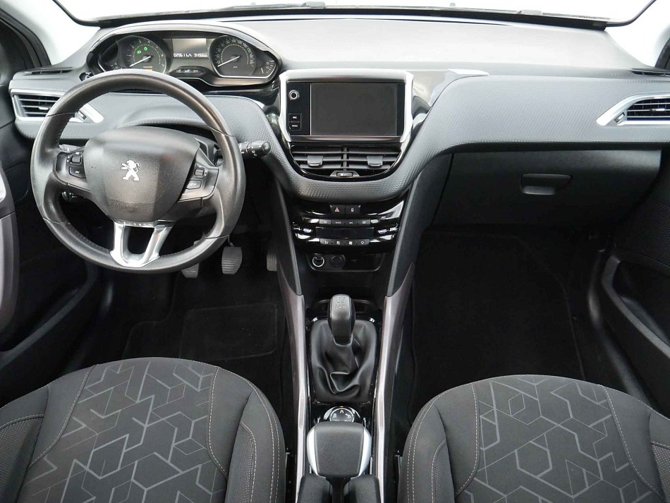 Peugeot 2008 1.2 PT 