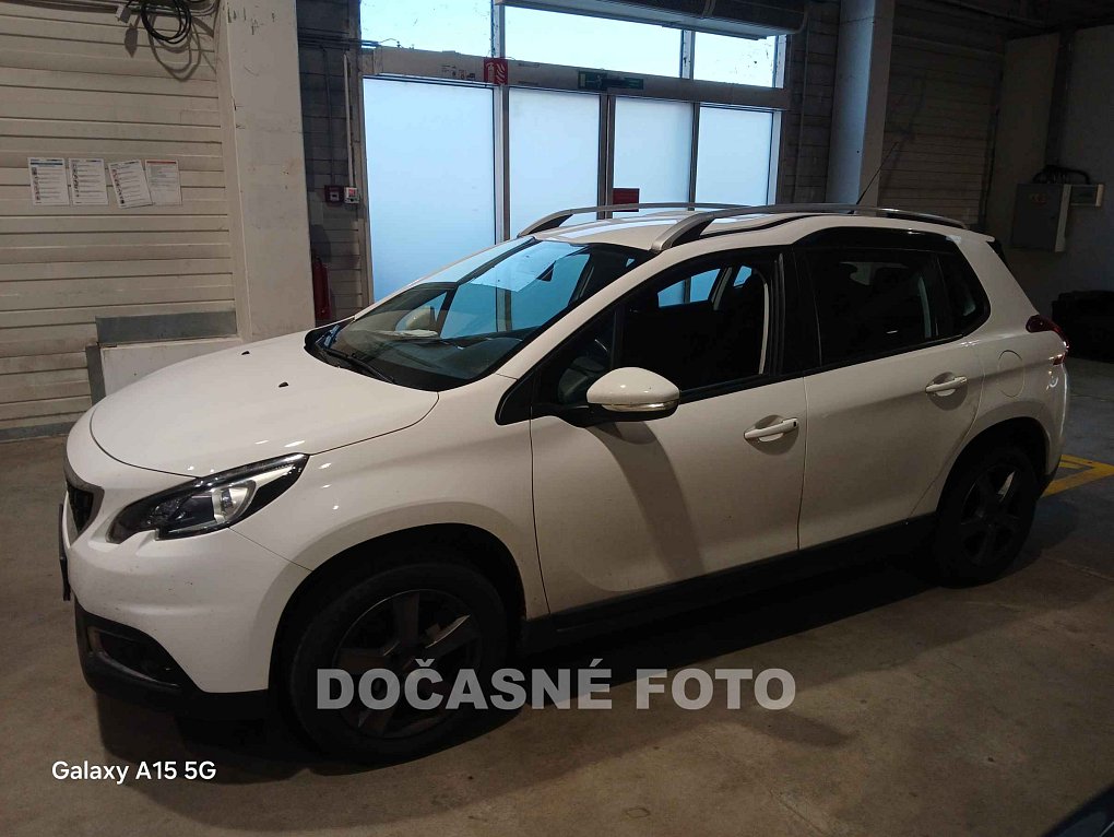Peugeot 2008 1.2 PT 
