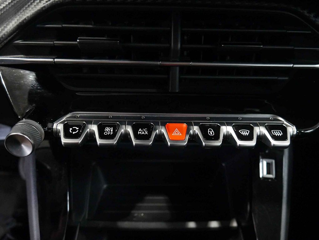 Peugeot 2008 1.2 PT 