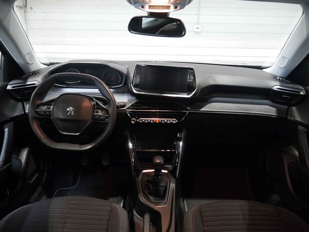 Peugeot 2008 1.2 PT 