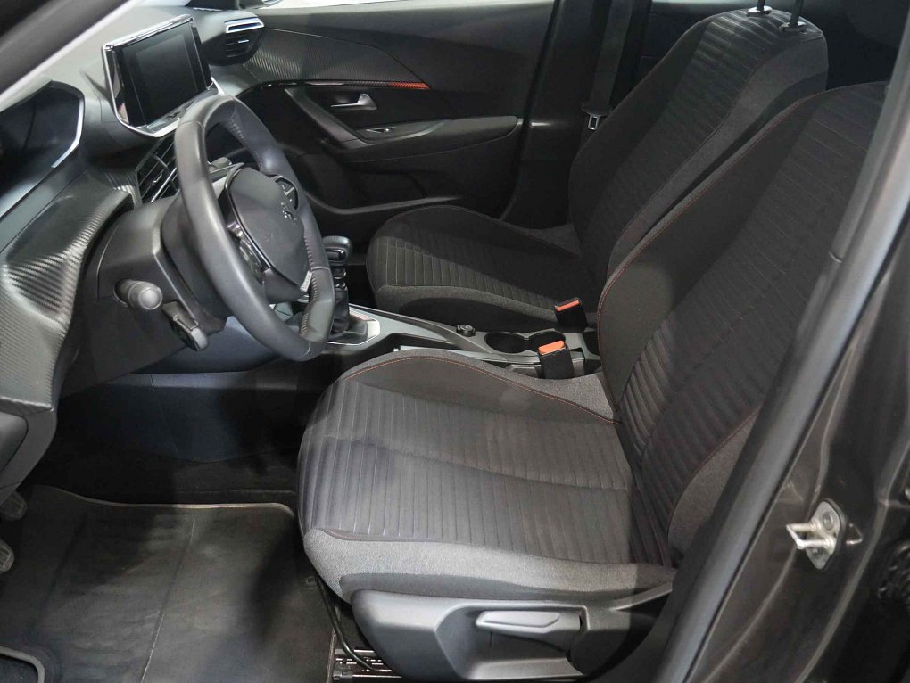 Peugeot 2008 1.2 PT 