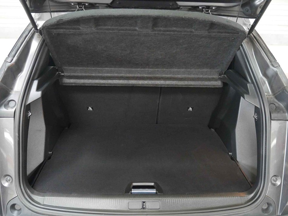Peugeot 2008 1.2 PT 